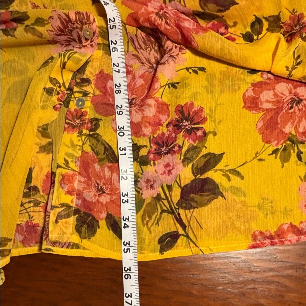 Floral Yellow Blouse with Pink and Brown Accents - Picture 8 of 9